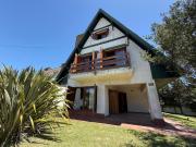 Chalet en venta de 3 dormitorios c/ cochera en Zona Sur