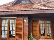 Chalet en venta de 5 dormitorios c/ cochera en General Roca