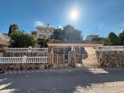 Chalet en venta en Abrera. Chalets.