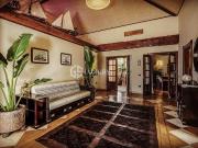 Chalet en venta en Adeje, Playa del Duque. VILLA DE LUJO...