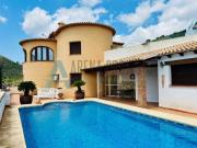 Chalet en venta en Adsubia, Montaña