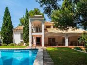 Chalet en venta en Alberic. Donde tus sueños respiran...