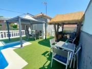 Chalet en venta en Alcalá de Guadaira, La Paz. Chalet en...