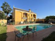 Chalet en venta en Alcalá de Guadaira, Oromana. Chalet...