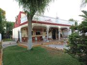 Chalet en venta en Alcalá de Guadaira, Oromana. Chalets...