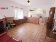 Chalet en venta en Alcaracejos. CHALET CON NAVE Y OLIVAR...