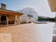 Chalet en venta en Alcossebre. Chalet con piscina en el...