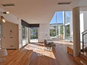 Chalet en venta en Alella. Casa con vistas panorámicas y...