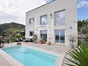 Chalet en venta en Alella. Casa de reciente construcción...