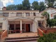 Chalet en venta en Almansa. Chalet a cinco minutos de...