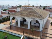 Chalet en venta en Almonte, Caño Guerrero. Vivienda con...