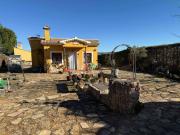 Chalet en venta en Arcas del Villar. Casa de campo a 500...