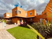 Chalet en venta en Arona