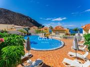 Chalet en venta en Arona, Los Cristianos. Un hogar...