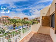 Chalet en venta en Arona, Playa de las Américas. Villa...