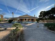 Chalet en venta en Aspe, El Castillo. Espectacular...