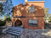 Chalet en venta en Aspe, El Castillo. Gran Chalet de 608...