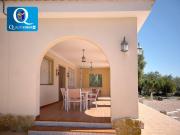 Chalet en venta en Aspe, Pedanías Oeste. Villa en venta...