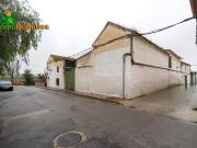 Chalet en venta en Atarfe. Chalet en esquina en Atarfe....