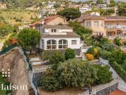 Chalet en venta en avenida Antoni Gaudí, Alella, de 111...