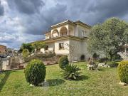 Chalet en venta en avenida Mossèn Pere Ribot, Breda, de...