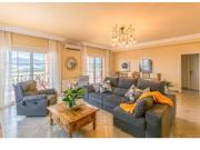 Chalet en venta en Baena. CHALET CON PISCINA, PISTA DE...