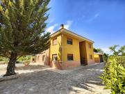 Chalet en venta en Banyeres de Mariola. Chalet en...
