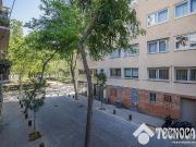Chalet en venta en Barcelona, de 130 m² 5 habitaciones...