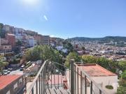 Chalet en venta en Barcelona, La Font d´en Fargues. CASA...