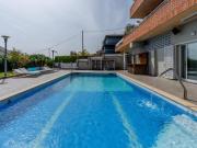 Chalet en venta en Barcelona, Les Planes