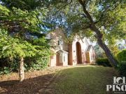 Chalet en venta en Bellaterra. En exclusiva presentamos...