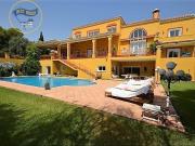 Chalet en venta en Benahavís, El Paraíso. ESPECTACULAR...