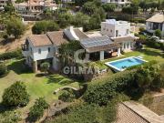 Chalet en venta en Benahavís, La Alquería. Esta...