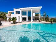 Chalet en venta en Benahavís, La Alquería. Situada en la...