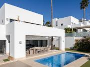 Chalet en venta en Benahavís, La Alquería. Villa lujosa...