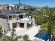 Chalet en venta en Benahavís, Los Flamingos. Chalets.