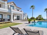 Chalet en venta en Benahavís, Los Flamingos. Villa de...