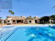 Chalet en venta en Benalmádena