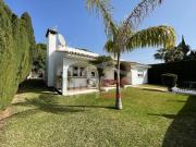 Chalet en venta en Benalmádena