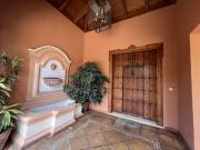 Chalet en venta en Marbella, Sierra Blanca. Villa de...