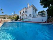 Chalet en venta en Benalmádena, Montealto Monterrey....