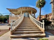 Chalet en venta en Benferri, Alicante