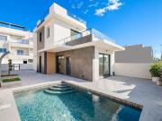 Chalet en venta en Benijófar, Alicante