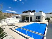 Chalet en venta en Benijófar, Alicante
