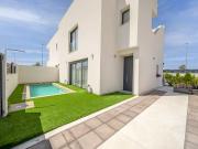 Chalet en venta en Benijófar, Alicante