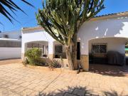 Chalet en venta en Benijófar, Alicante