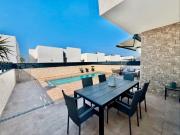 Chalet en venta en Benijófar. MODERN DETACHED VILLA IN...