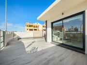 Chalet en venta en Benijófar. Villa de lujo en...