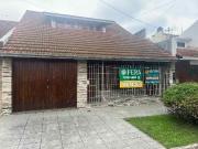 Chalet en venta en Bernal Oeste