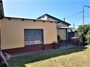 Chalet en venta en Bernal Oeste